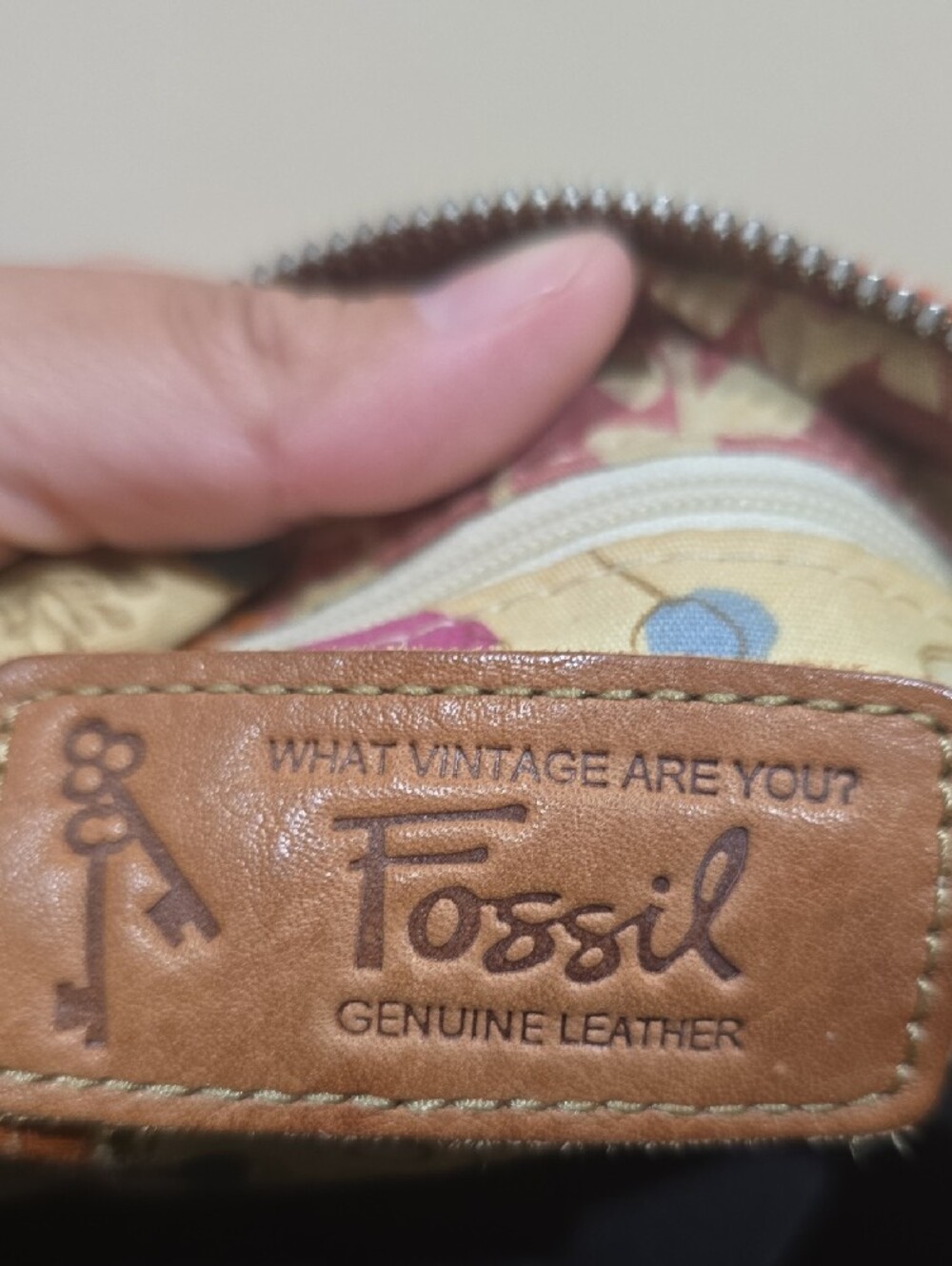 🌼Fossil Rust Canvas Crossbody & Coin Wallet with Floral Accent - Picture 3 of 16